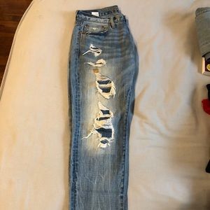 AE Distressed jeans 2018 collection
